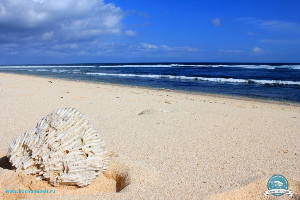 пляж в районе Нуса Дуа