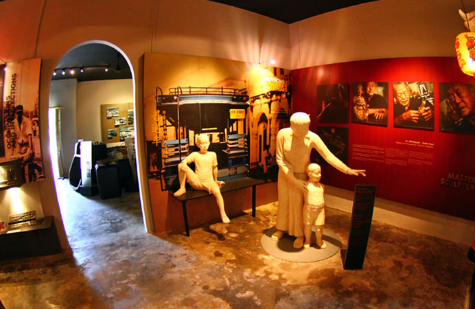 Внутри музея Тай Хуа