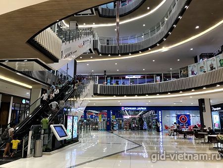 Торговый центр Aeon Mall