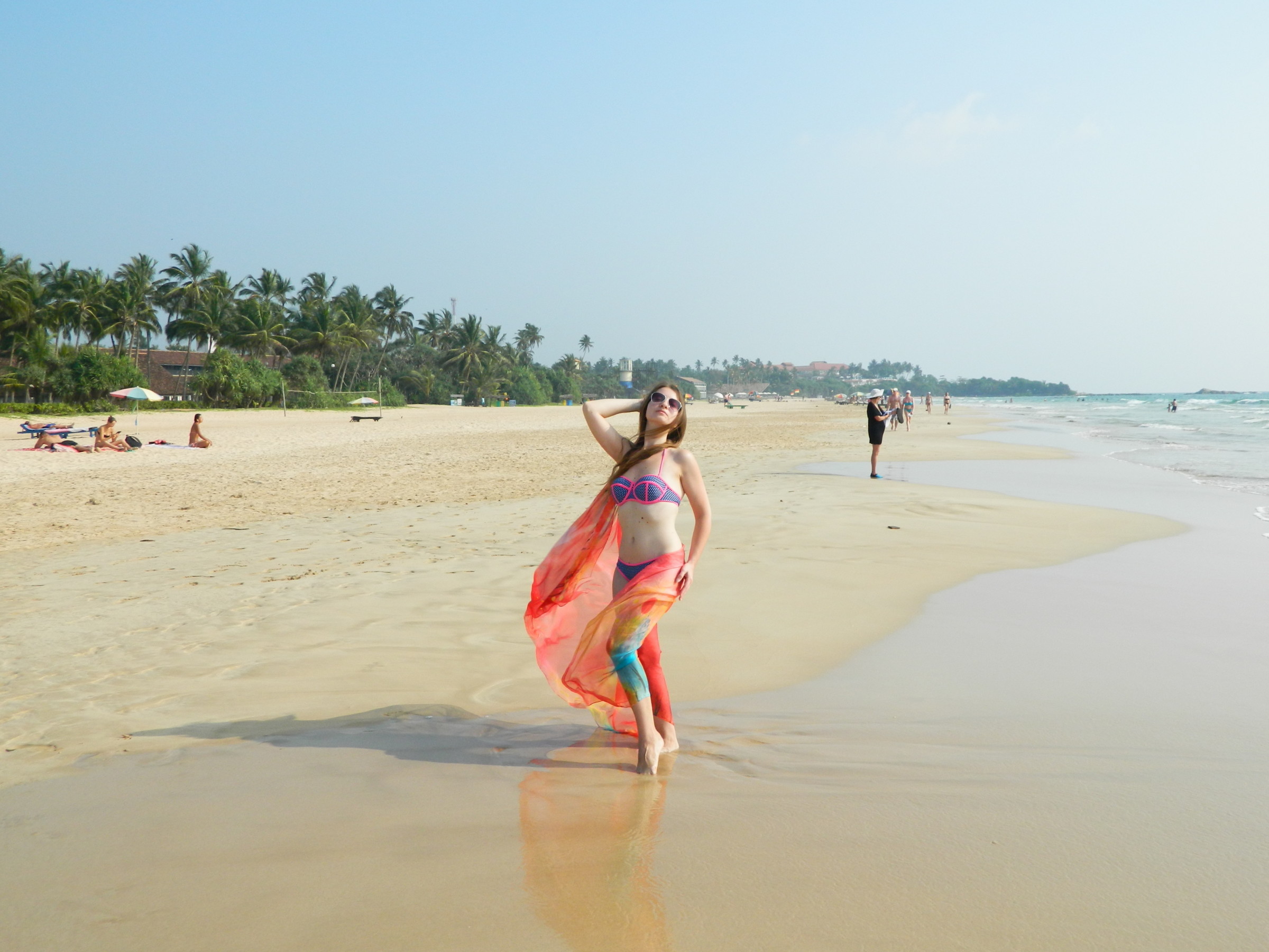 Шри ланка из новосибирска 2024. Пляж Бентота Шри Ланка. Бентота Шри Ланка романтика. Шри Ланка фото туристов.