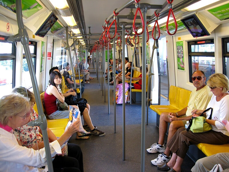 В вагоне надземного метро Бангкока
