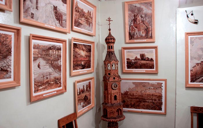 Экспонаты музея флорийской мозаики "Юрковка"