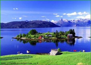 Фото норвежской природы - идиллический пейзаж - островок посреди озера